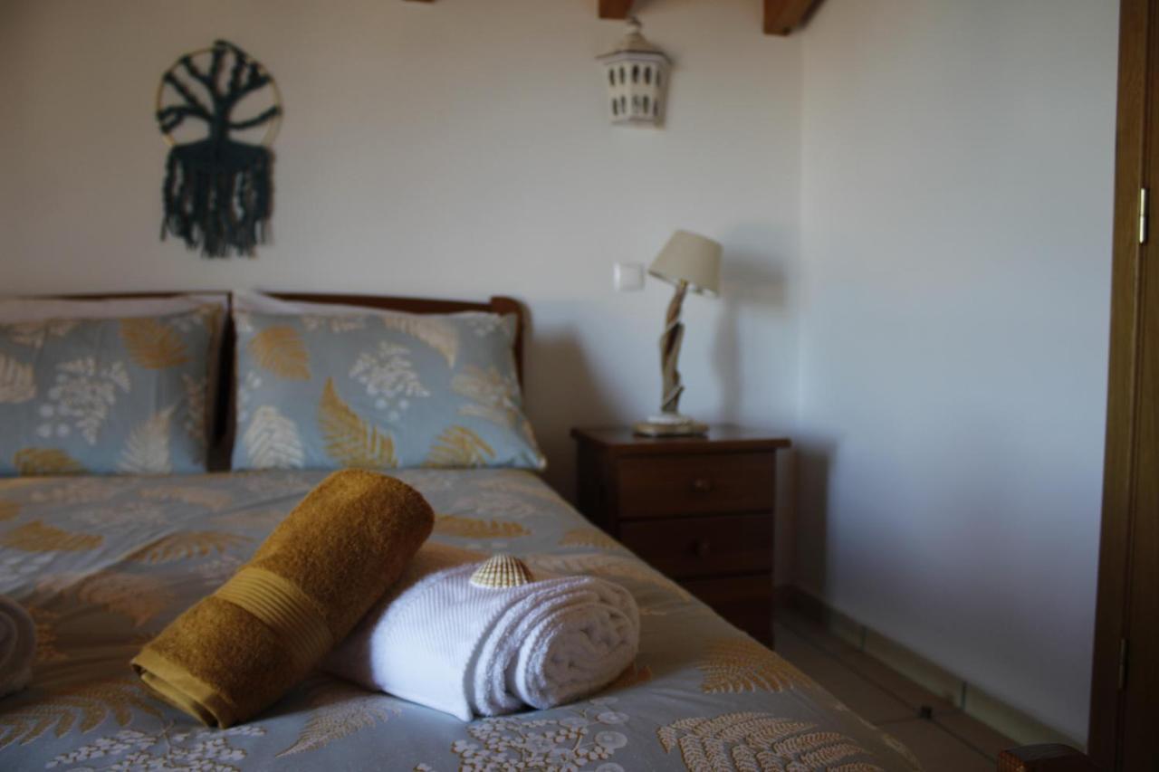 Casa Delbon Guest House Aljezur Buitenkant foto